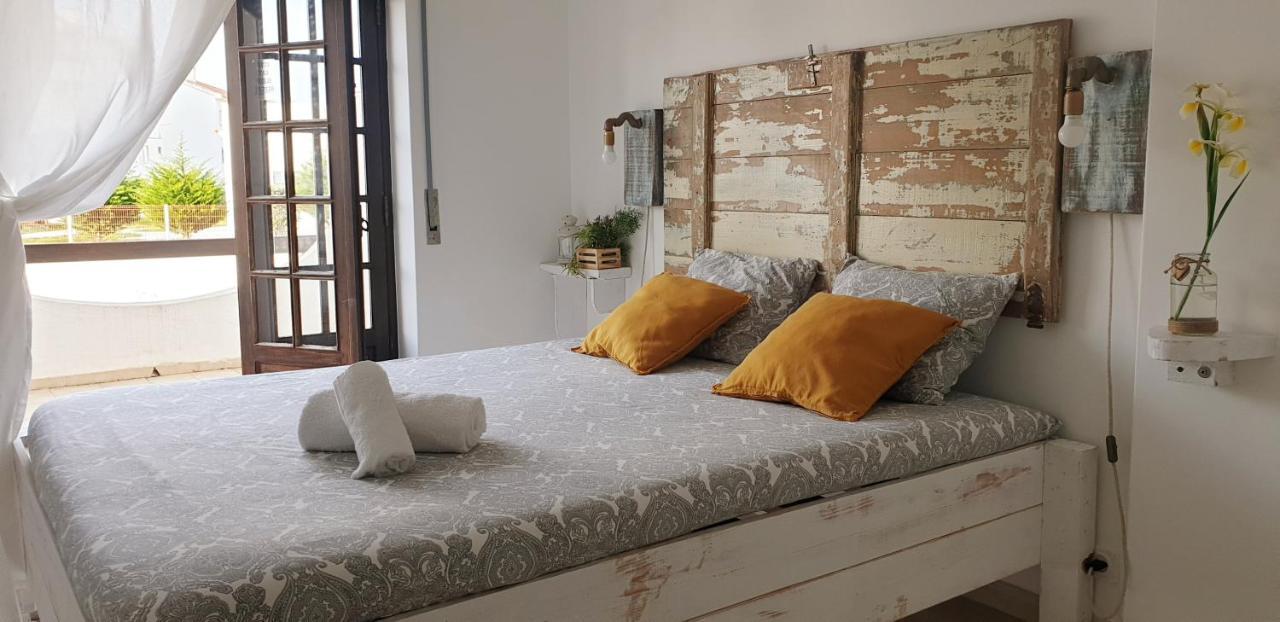 Boa Onda Guesthouse Atouguia Da Baleia Bagian luar foto