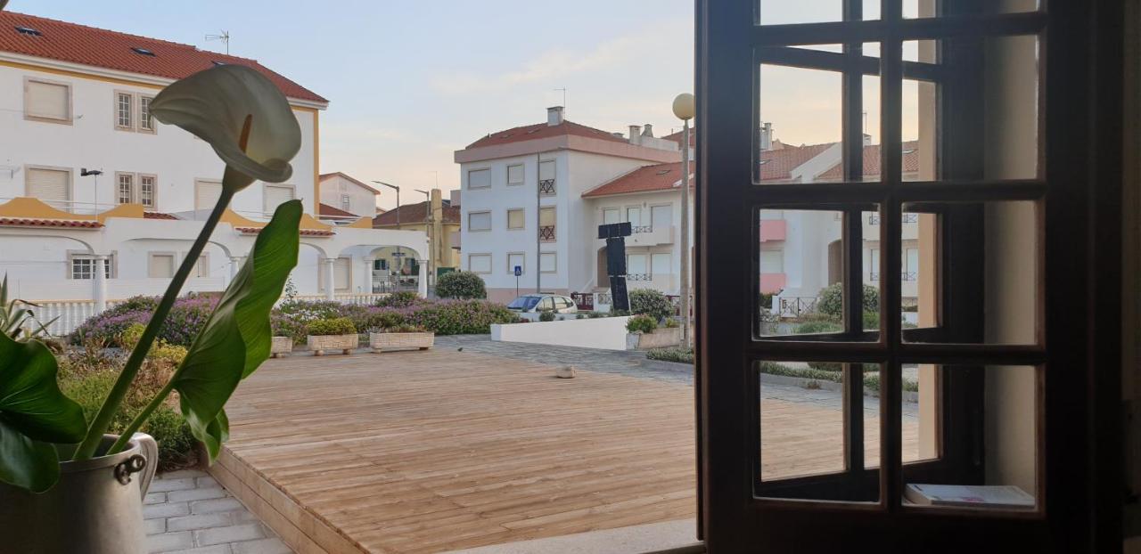 Boa Onda Guesthouse Atouguia Da Baleia Bagian luar foto