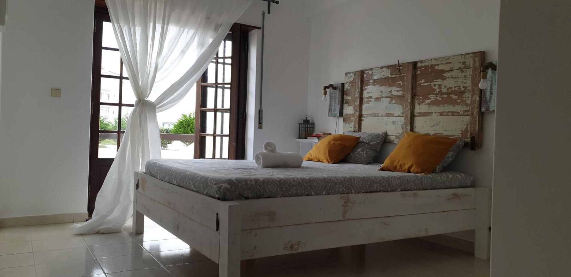 Boa Onda Guesthouse Atouguia Da Baleia Ruang foto